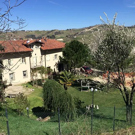 Bed & Breakfast Ca Del Gallo In Langa